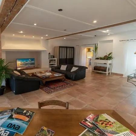 Hibiscus House Carcassonne